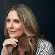 Hungarian and Romanian tutor teaches students of all ages